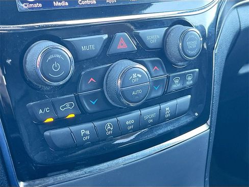 Used 2020 Jeep Grand Cherokee Limited X image 16