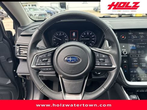 Used 2024 Subaru Outback Premium AWD/4WD image 8