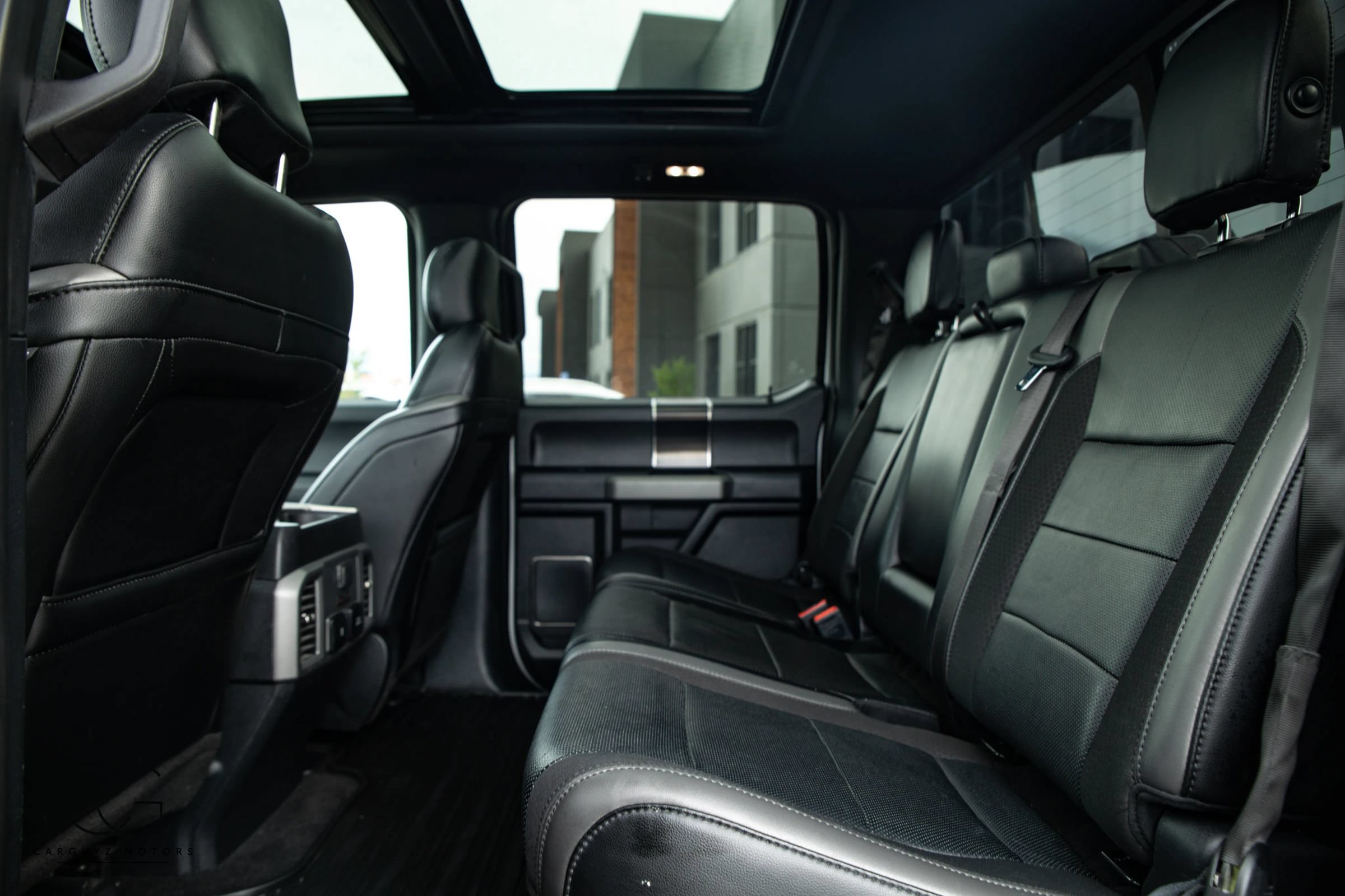 Used 2019 Ford F150 Raptor w/ Equipment Group 802A Luxury AWD/4WD image 29