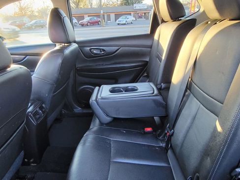 Used 2016 Nissan Rogue SL w/ SL Premium Package image 13