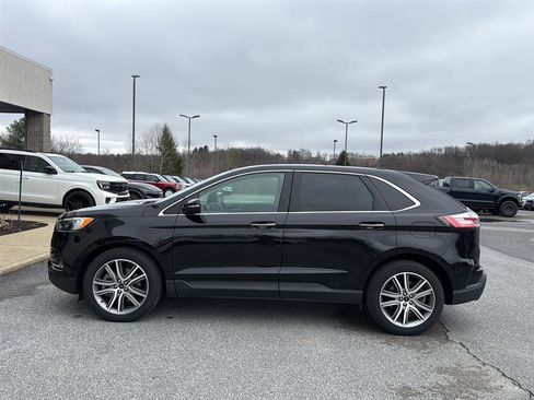 Used 2023 Ford Edge Titanium image 8