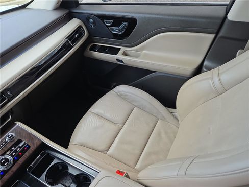 Used 2023 Lincoln Aviator Reserve w/ Elements Package Plus RWD image 21