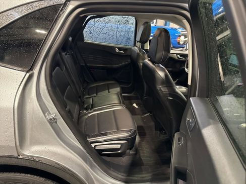 Used 2022 Ford Escape SEL image 12