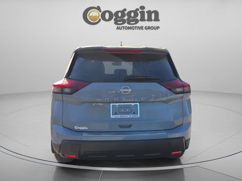 New 2026 Nissan Rogue SV w/ Cold Weather Package FWD image 4