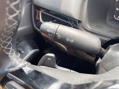 Used 2025 Honda Civic Sport Touring image 29