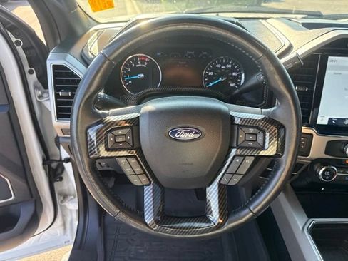 Used 2022 Ford F250 Lariat w/ Lariat Ultimate Package AWD/4WD image 16