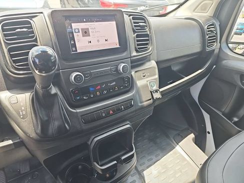 Used 2025 RAM ProMaster 2500 w/ Convenience Group FWD image 22