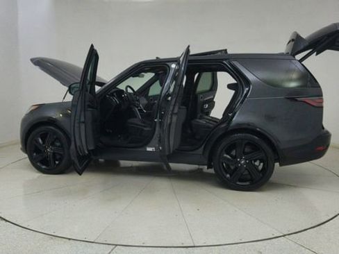 Used 2024 Land Rover Discovery Dynamic SE AWD/4WD image 76