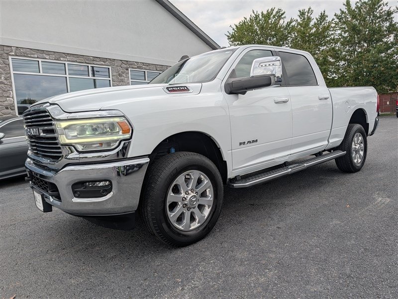 Used 2023 RAM 2500 Laramie AWD/4WD image 1