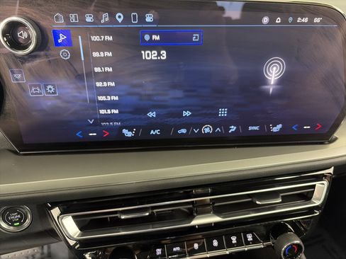 Used 2024 Chevrolet Traverse LS AWD/4WD image 22