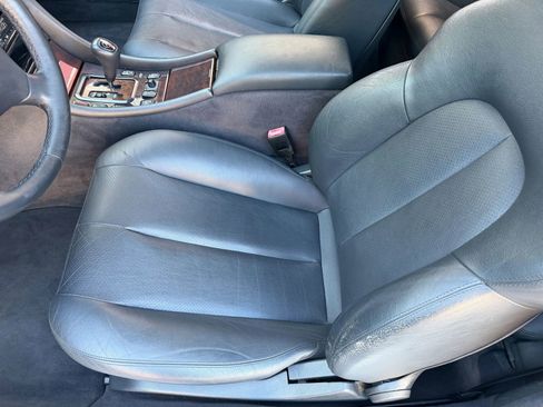 Used 2000 Mercedes-Benz CLK 320 Cabriolet image 47