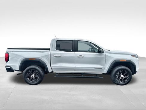 Used 2023 GMC Canyon Elevation w/ Convenience Package AWD/4WD image 9