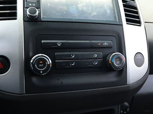 Used 2019 Nissan Frontier Desert Runner RWD image 17