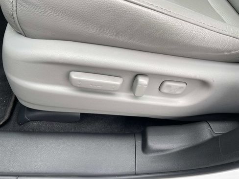 Used 2023 Honda Passport EX-L image 16