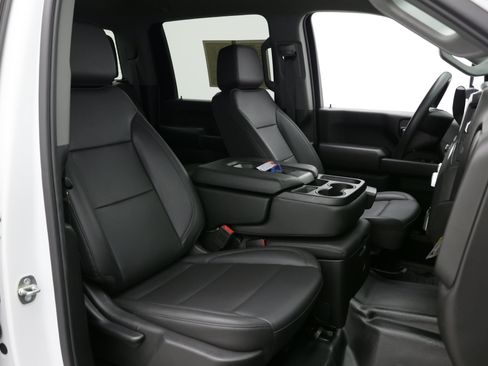 Used 2024 GMC Sierra 3500 Pro AWD/4WD image 37