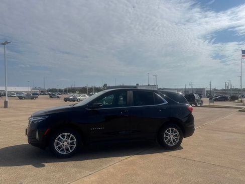 Used 2023 Chevrolet Equinox LT AWD/4WD image 12