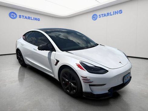 Used 2022 Tesla Model 3 RWD image 3