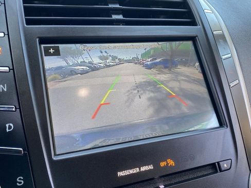 Used 2019 Lincoln MKC Select w/ Select Plus Package image 27