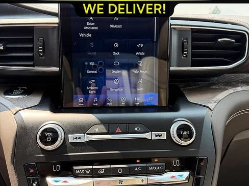 Used 2020 Ford Explorer Platinum w/ Premium Technology Package AWD/4WD image 14