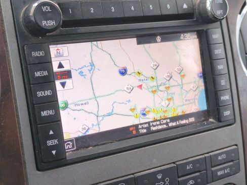 Used 2011 Ford F250 Lariat w/ Lariat Ultimate Pkg image 29