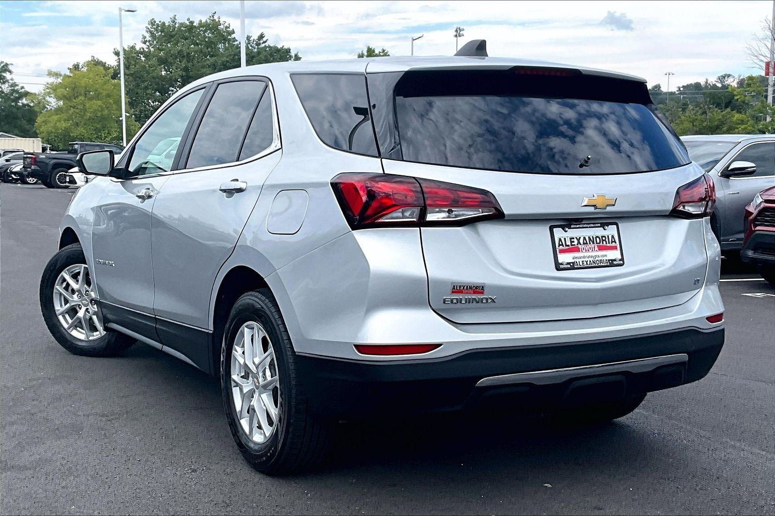 Used 2022 Chevrolet Equinox LT FWD image 11