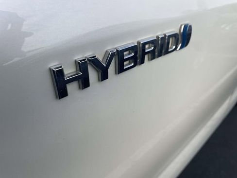 Used 2021 Toyota Highlander XLE image 5