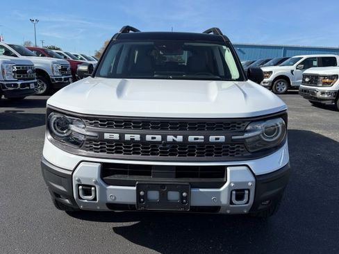 Used 2025 Ford Bronco Sport Badlands image 2