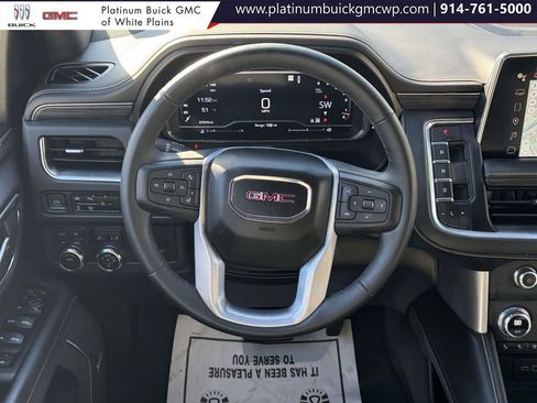 Used 2023 GMC Yukon SLT w/ SLT Luxury Package image 14