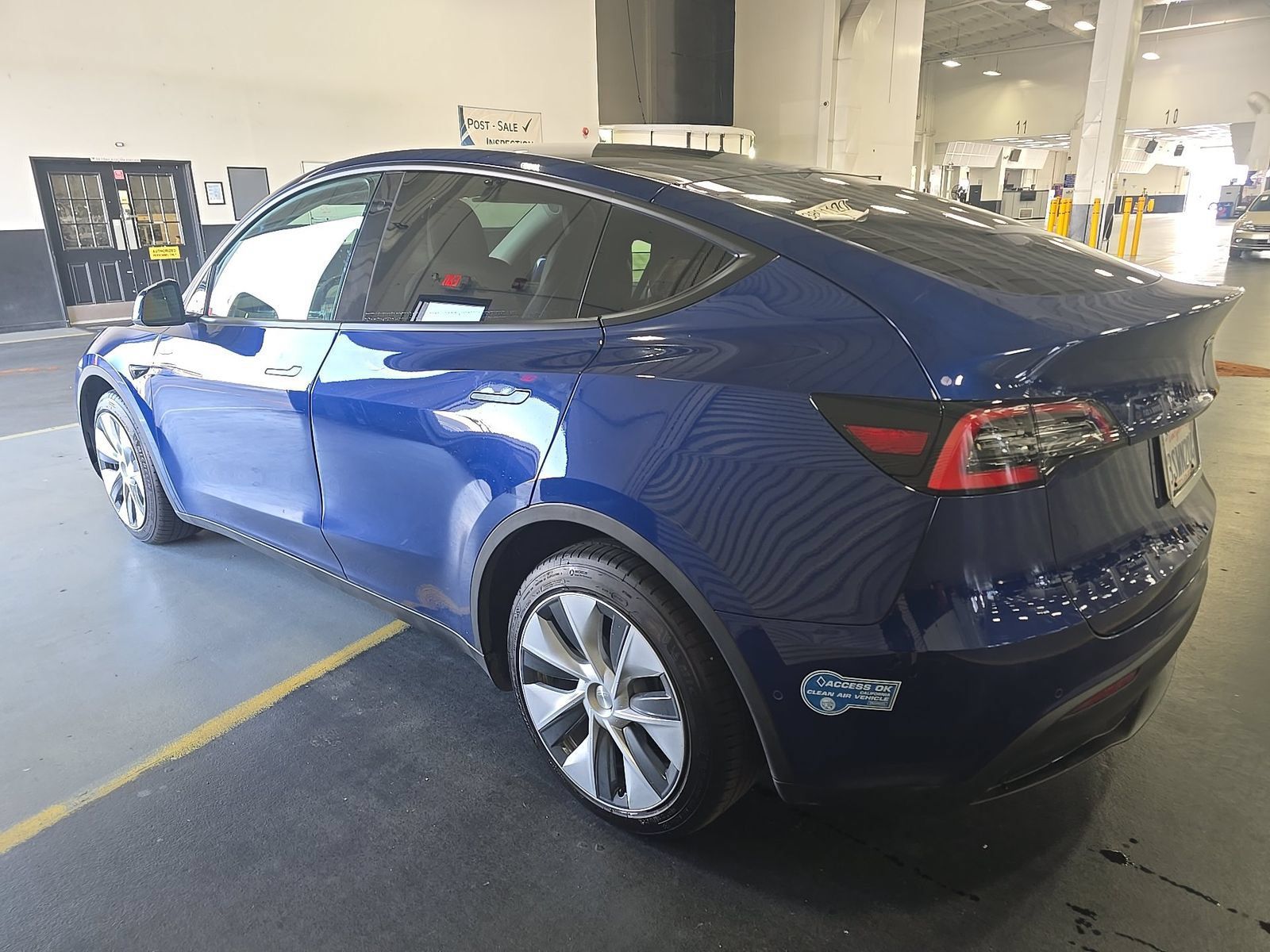 Used 2020 Tesla Model Y Long Range AWD/4WD image 2
