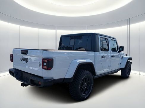 New 2026 Jeep Gladiator Sport AWD/4WD image 4