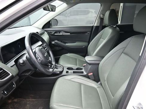 Used 2024 Kia Seltos SX image 18