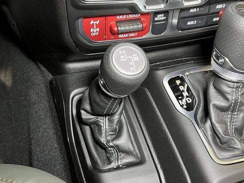 New 2026 Jeep Gladiator Mojave image 40