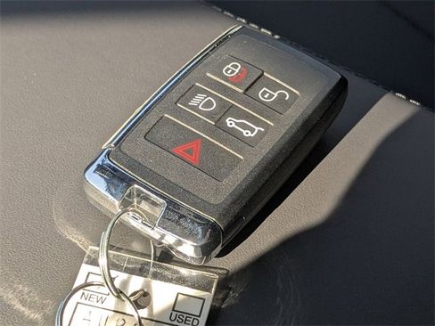 New 2025 Land Rover Range Rover Sport Dynamic SE image 22