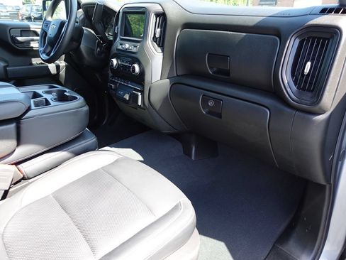 Used 2024 Chevrolet Silverado 1500 Custom AWD/4WD image 33