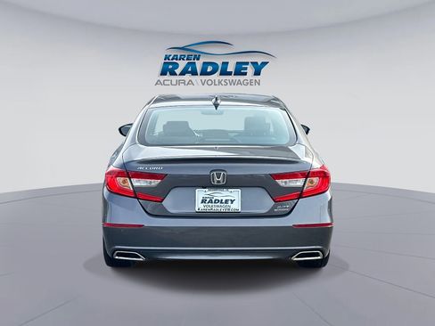 Used 2020 Honda Accord Touring image 3