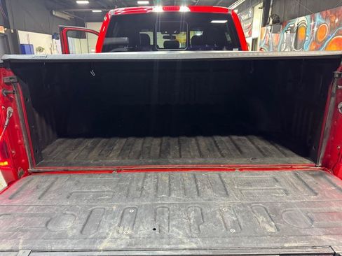 Used 2019 Ford F150 Lariat w/ Equipment Group 502A Luxury AWD/4WD image 10