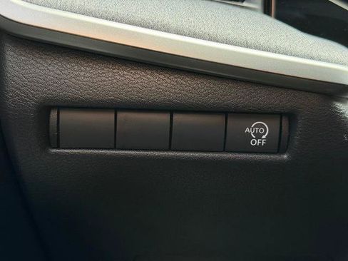 Certified 2025 Nissan Kicks SV FWD image 24