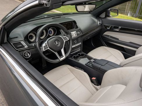 Used 2017 Mercedes-Benz E 400 Cabriolet w/ Premium 3 Package image 15
