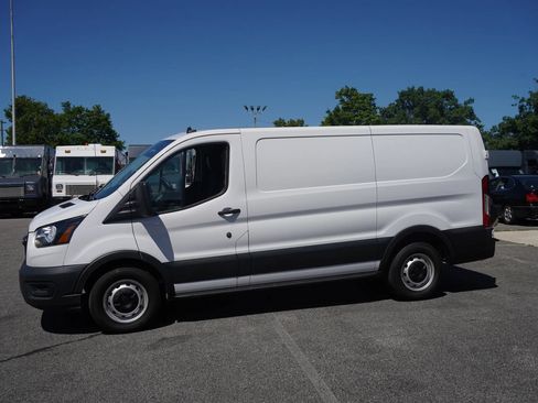 Used 2022 Ford Transit 150 Low Roof w/ Upfitter Package RWD image 6
