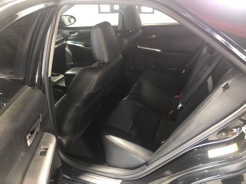 Used 2014 Toyota Camry SE FWD image 15