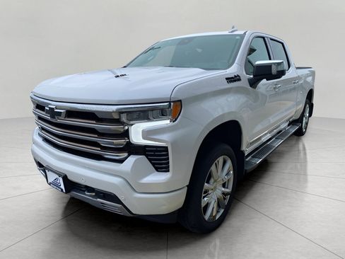 Used 2022 Chevrolet Silverado 1500 High Country image 3