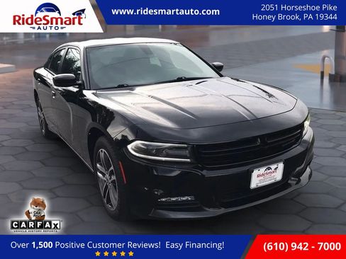 Used 2019 Dodge Charger SXT AWD/4WD image 1