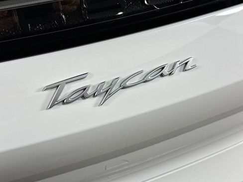 New 2025 Porsche Taycan image 34