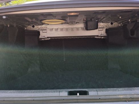 Used 2021 Toyota Camry XLE FWD image 34