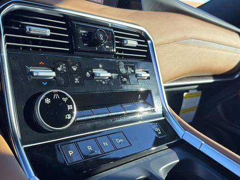 New 2026 Nissan Armada SL w/ Captain's Chari Seat Package image 22