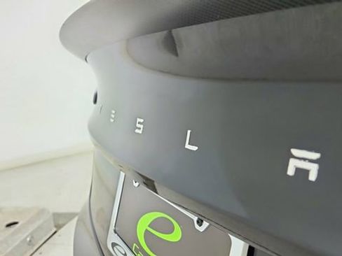 Used 2024 Tesla Model 3 Performance image 17