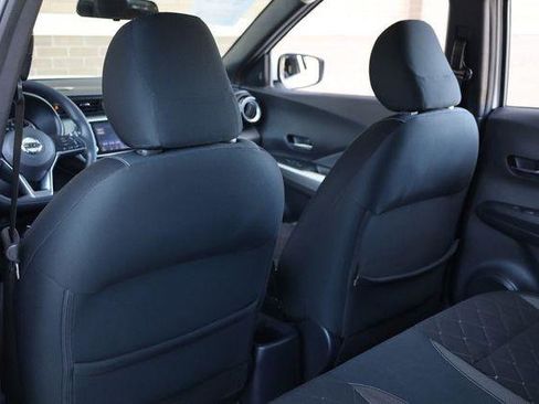 Used 2019 Nissan Kicks SV FWD image 17