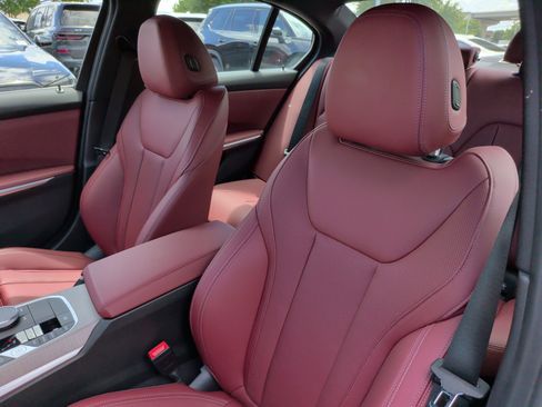 Certified 2025 BMW 330i Sedan RWD image 24
