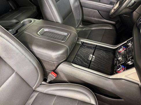 Used 2021 GMC Yukon XL Denali w/ Denali Ultimate Package RWD image 43