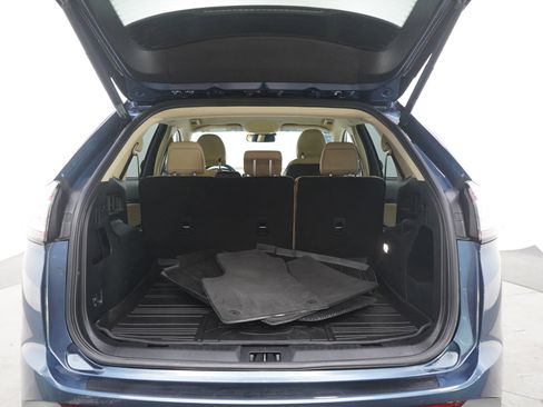 Used 2018 Ford Edge SEL w/ Equipment Group 201A image 16